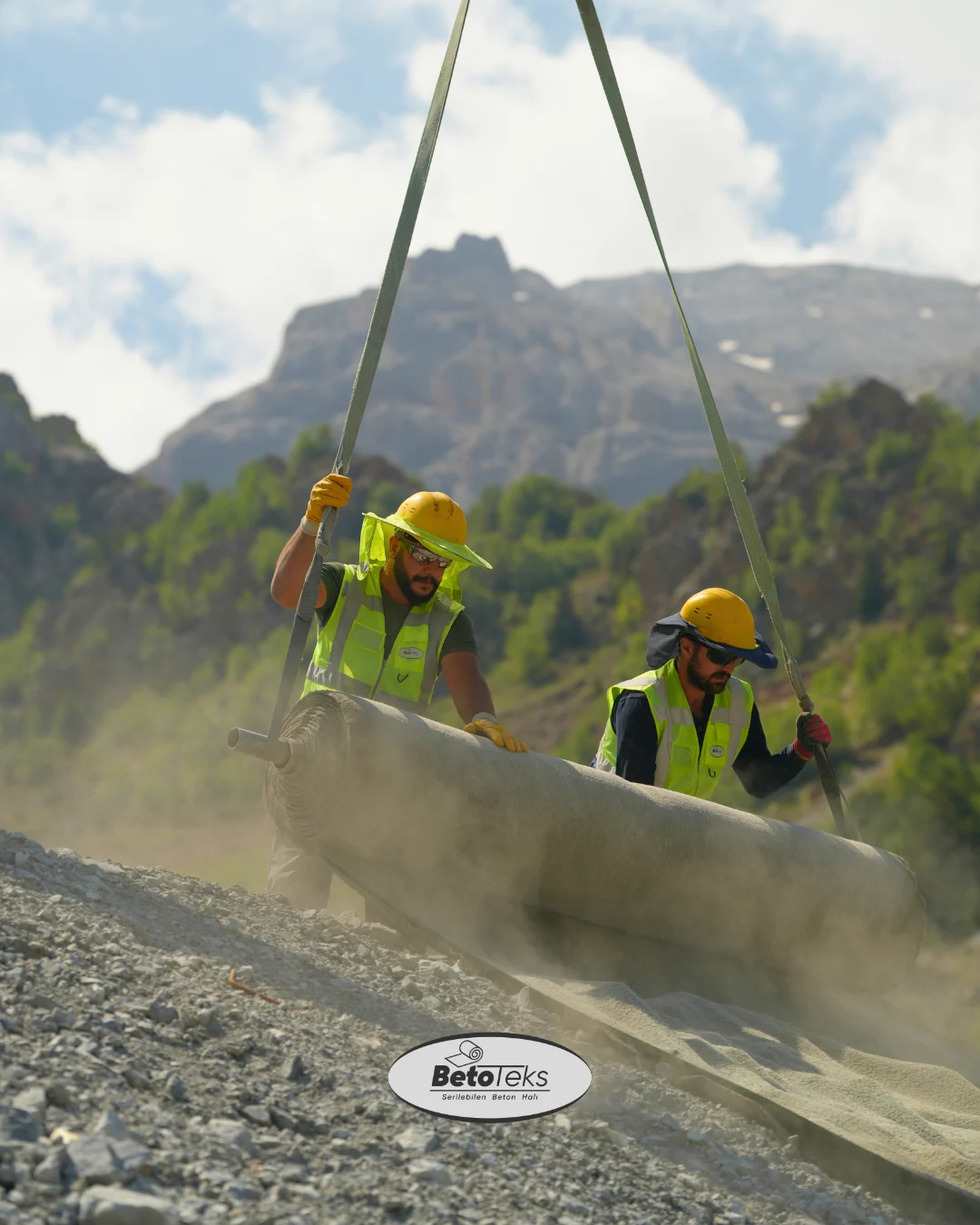 Beton Halısı Uygulama Aşamaları betoteks-kumas-beton-sev-koruma-uygulama-betonserimi17